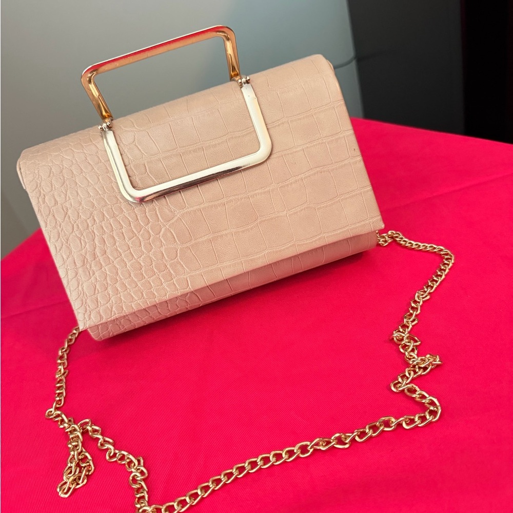 Tan Croc-Embossed Handbag with Gold Chain